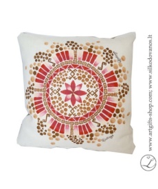 hand-made-linen-flax-pillow-cover-mandala-success-ancient-baltic-signs-wwwlatingelt-brown-red1